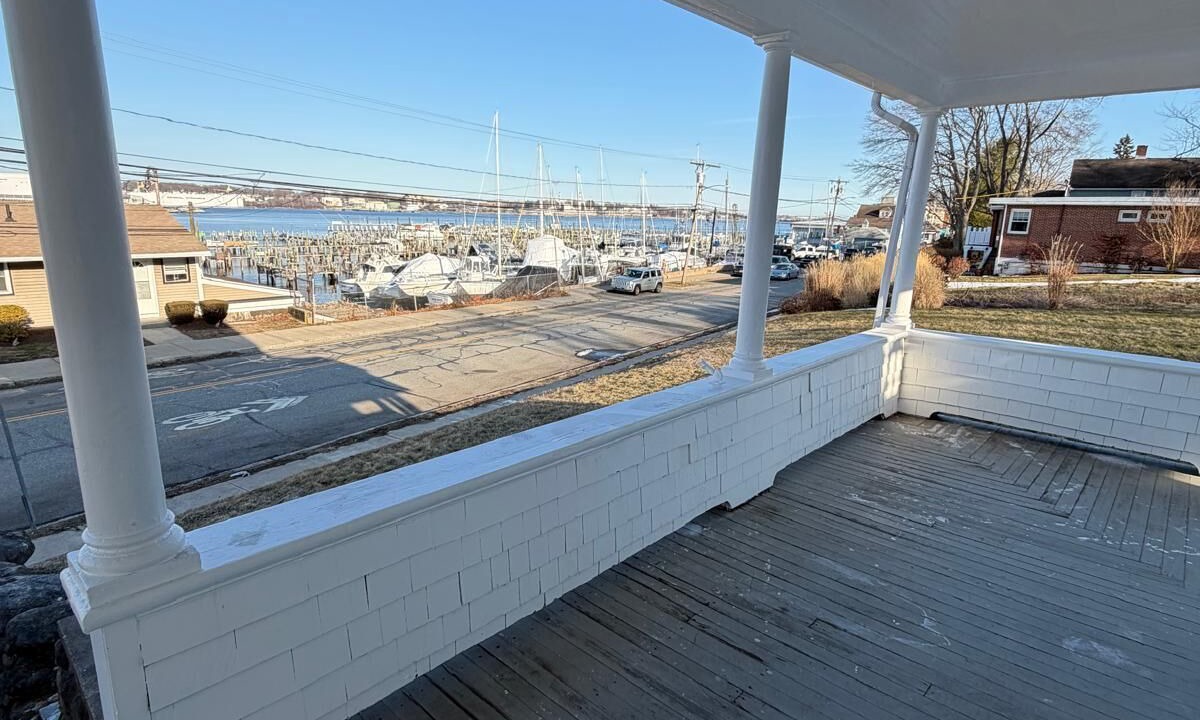 Photo of Patio Balcony in New London