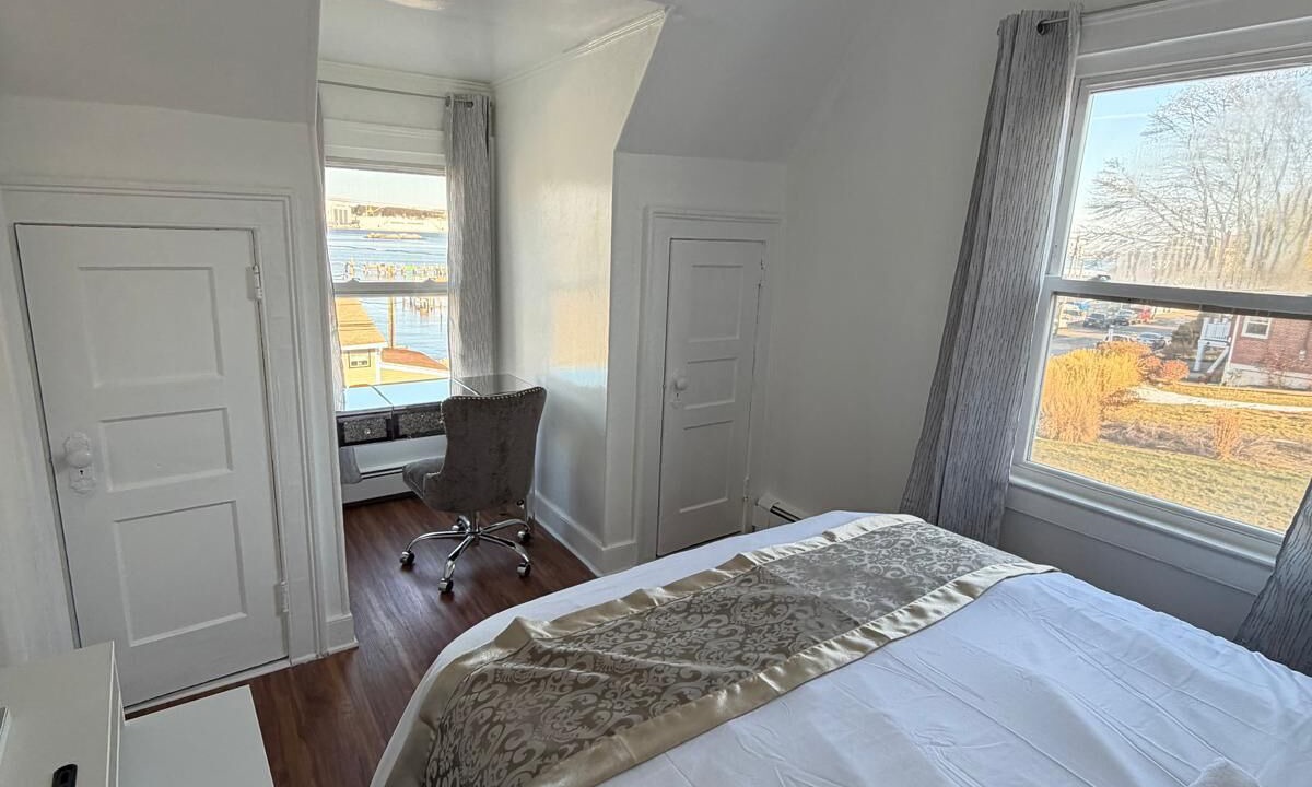 Photo of Bedroom in New London