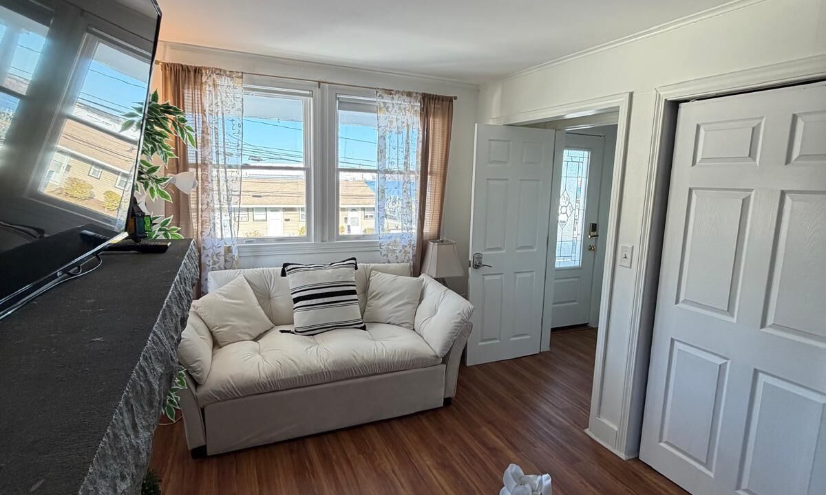 Photo of Livingroom in New London
