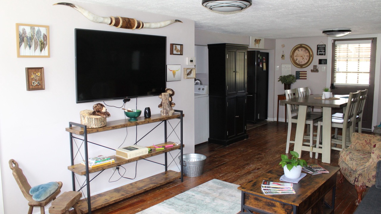 Photo of Livingroom in Mount Vernon