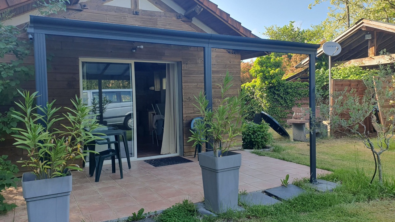 Photo of Outdoor in Lesperon