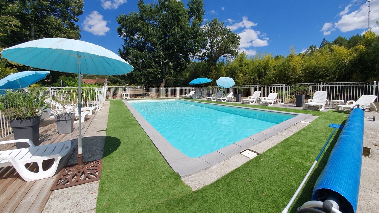 Photo of Outdoor in Lesperon