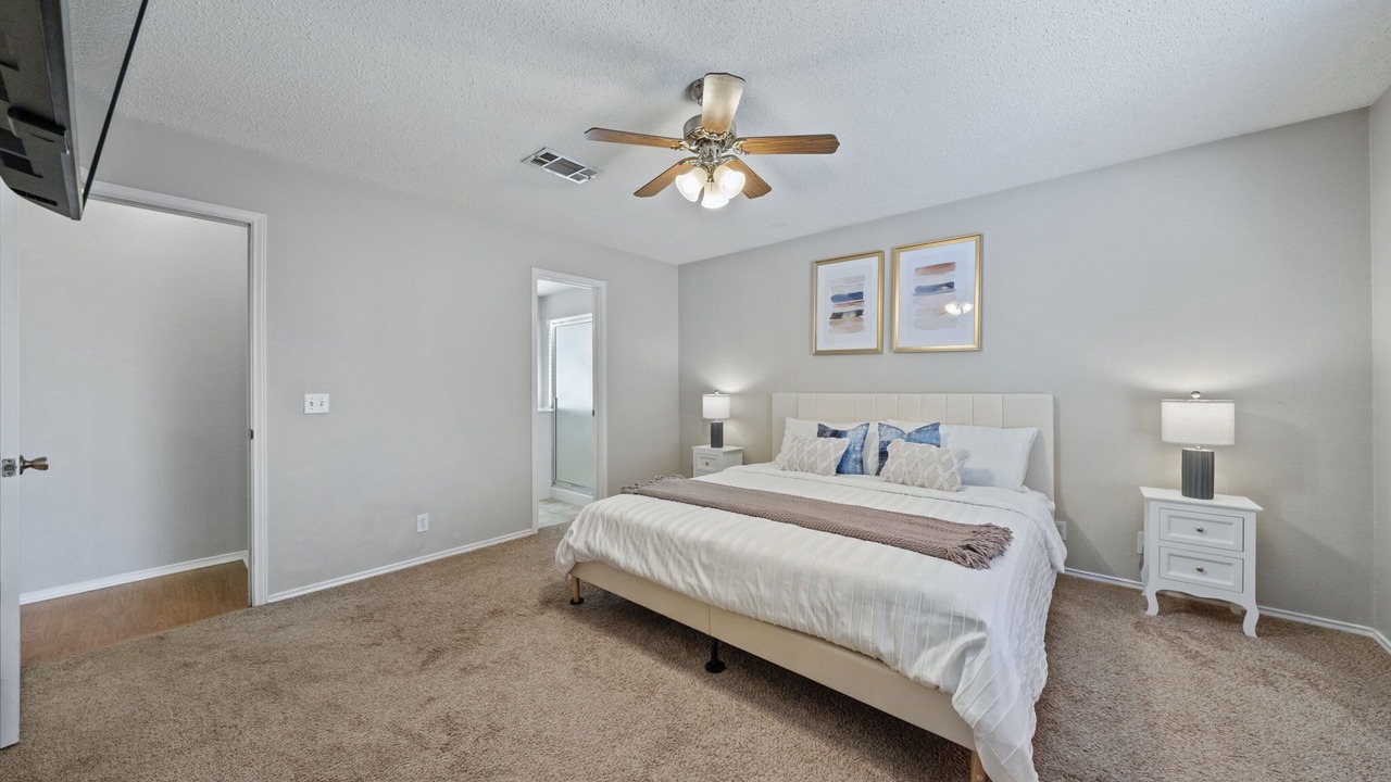 Photo of Bedroom in Cat Hollow