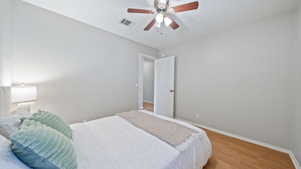 Photo of Bedroom in Cat Hollow