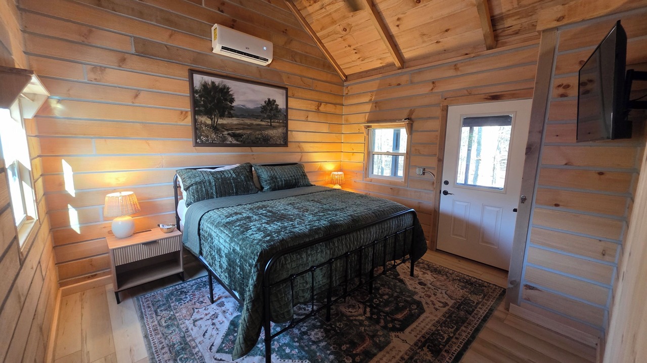 Photo of Bedroom in Akin