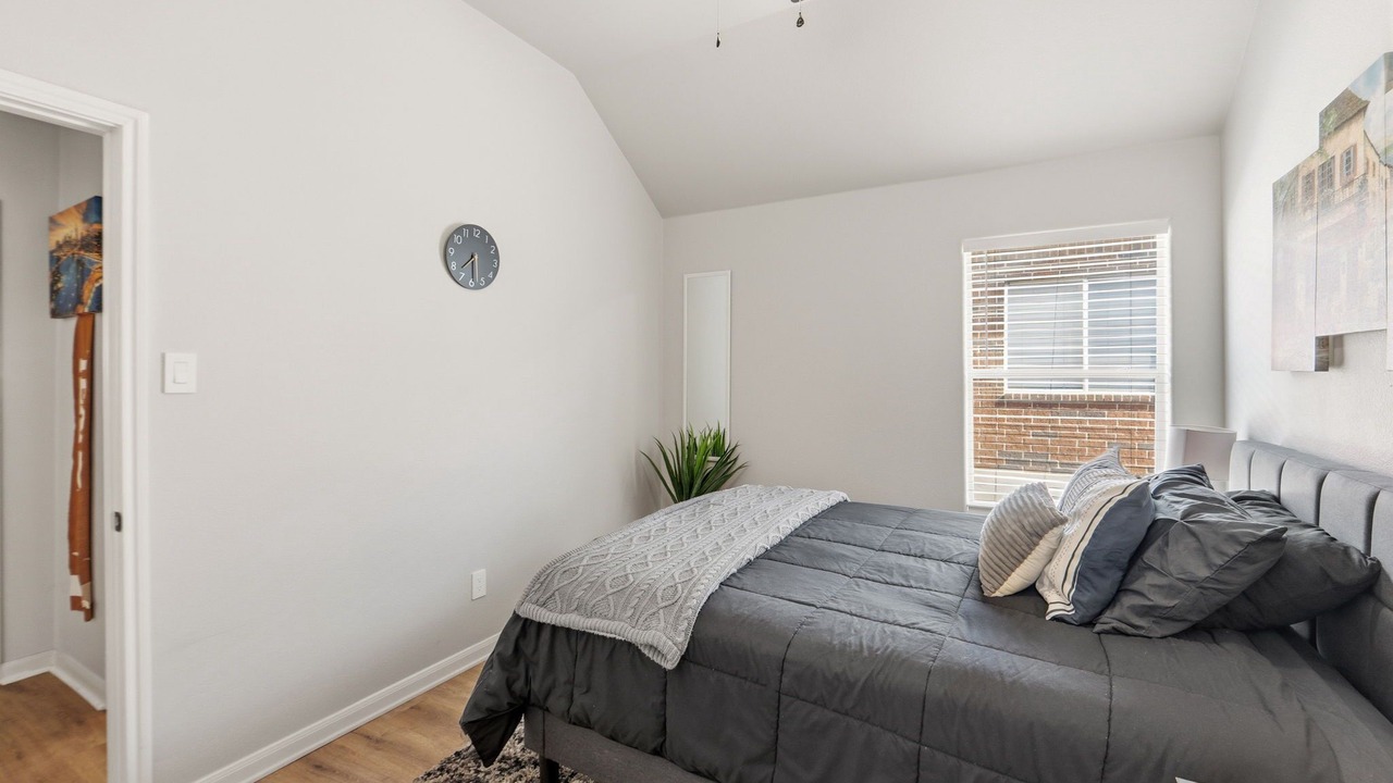 Photo of Bedroom in Pioneer Crossing