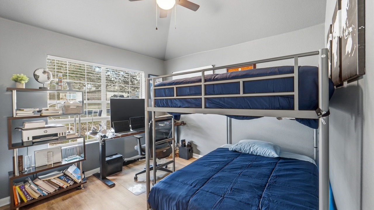 Photo of Bedroom in Pioneer Crossing