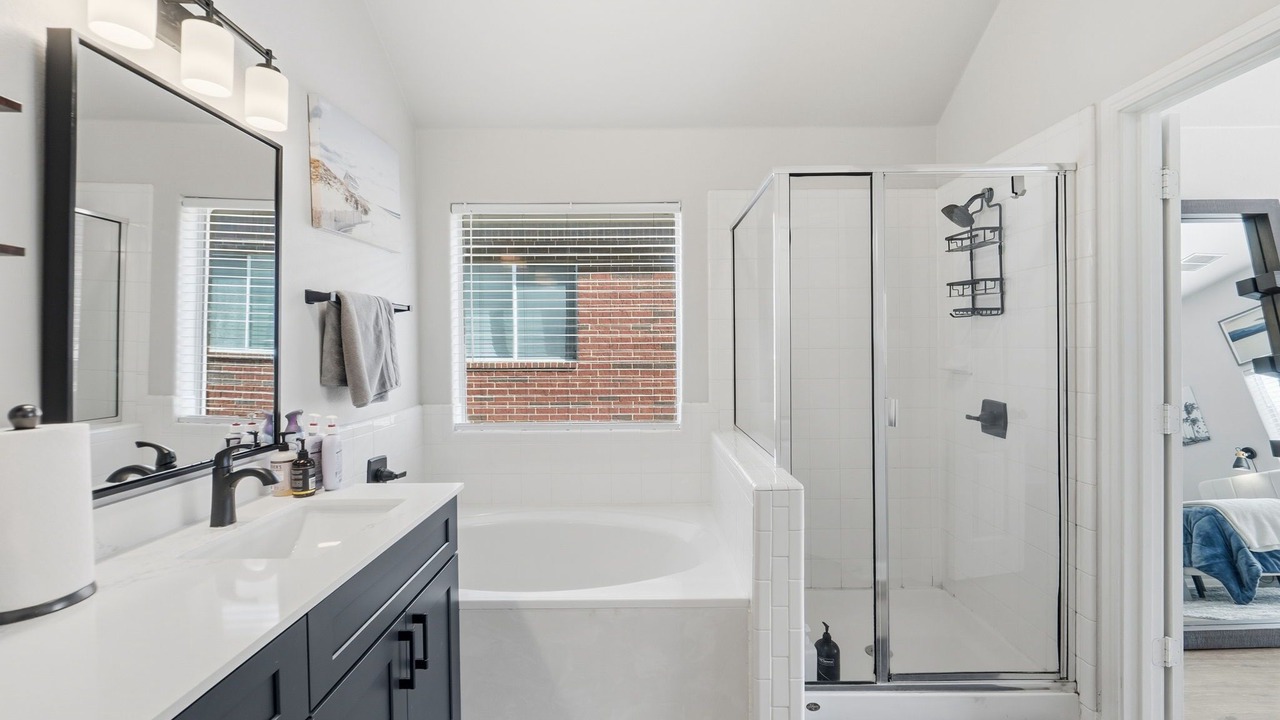 Photo of Bathroom in Pioneer Crossing