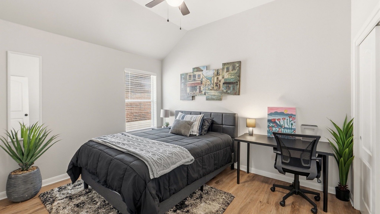 Photo of Bedroom in Pioneer Crossing