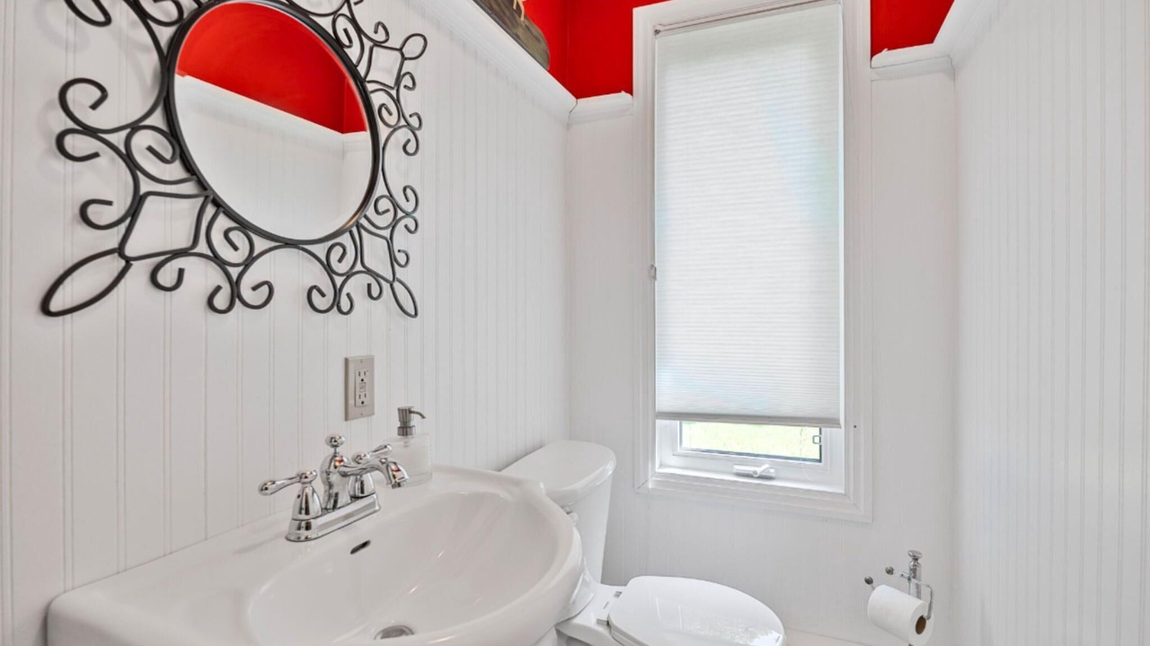 Photo of Bathroom in Tiny
