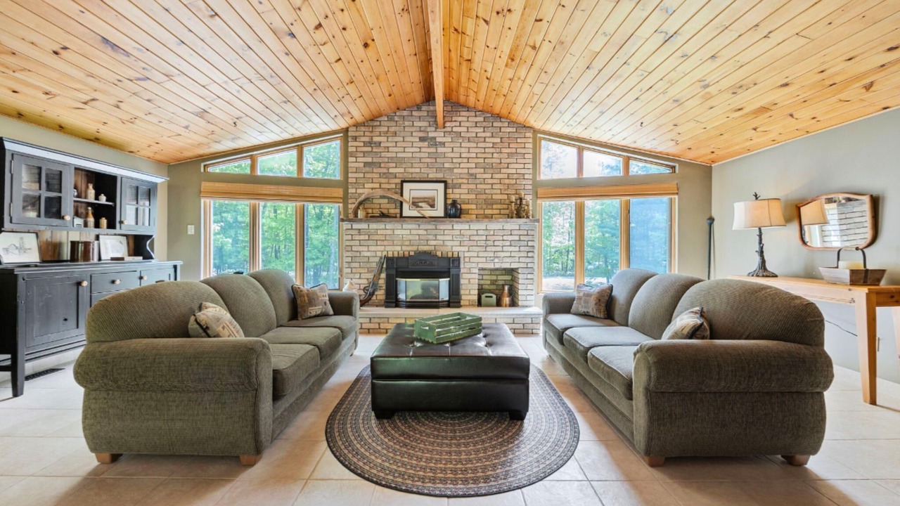 Photo of Livingroom in Tiny