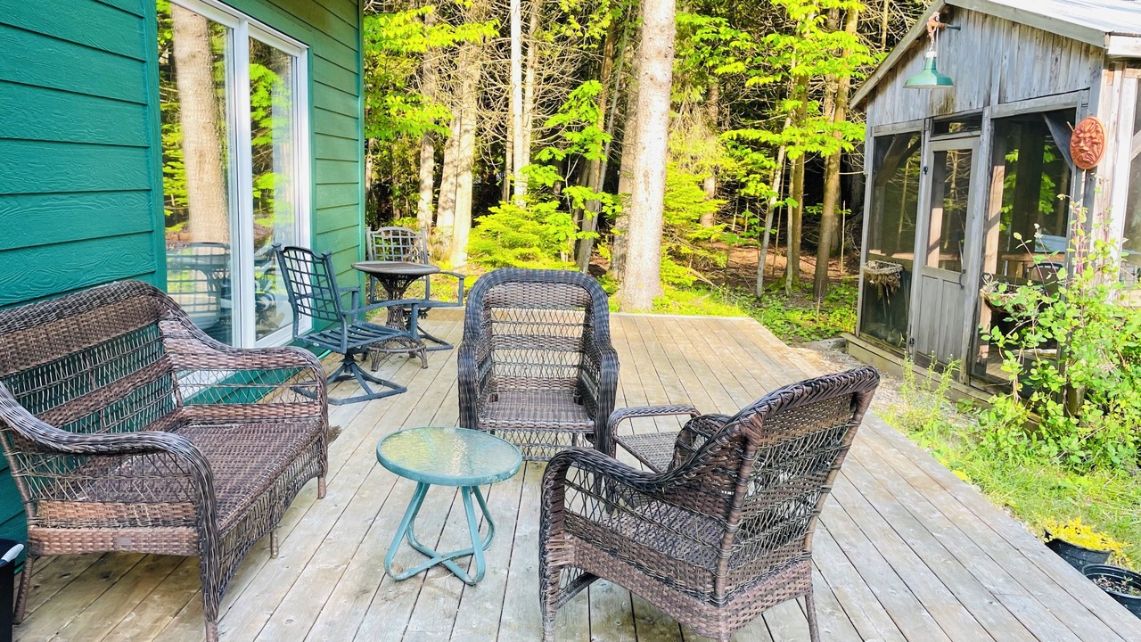 Photo of Patio Balcony in Hope Bay