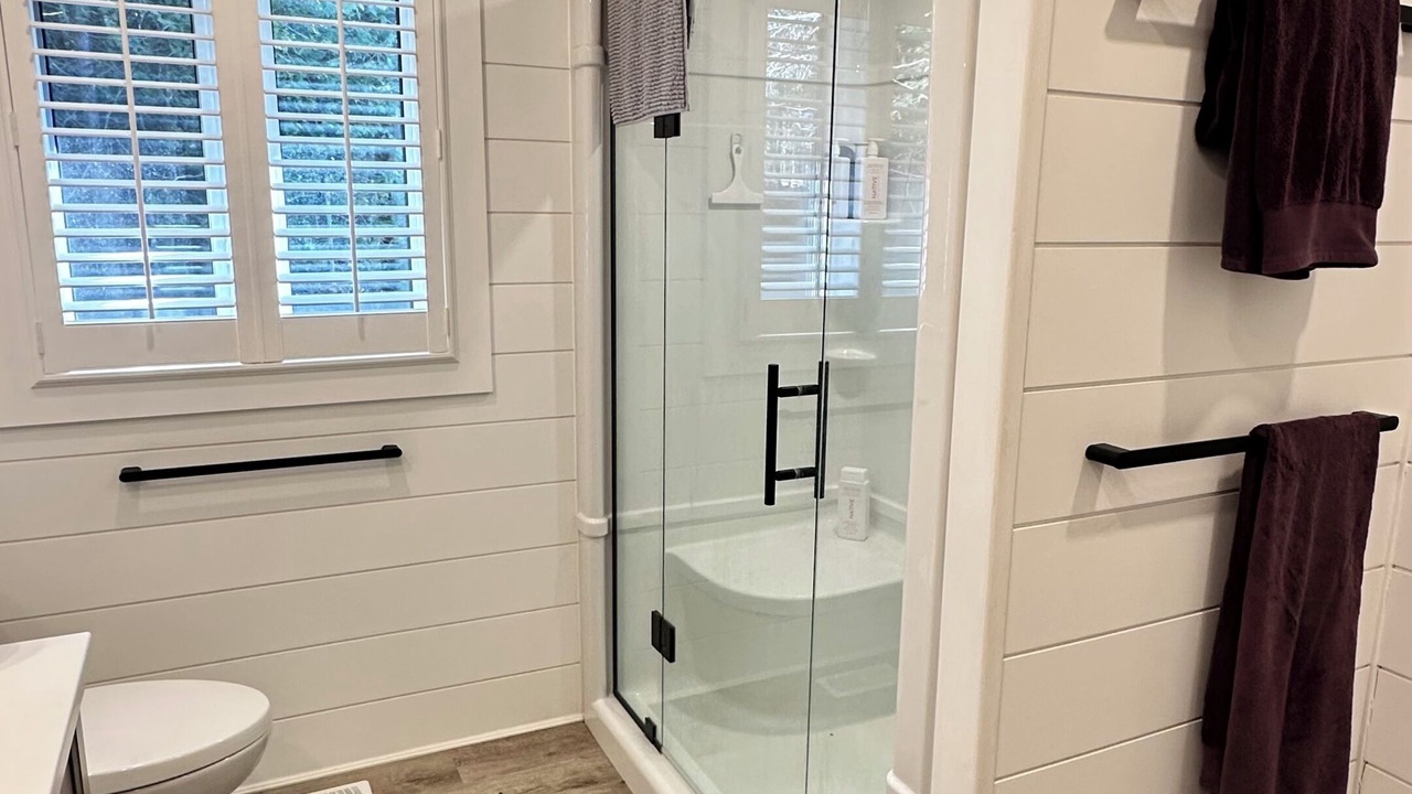 Photo of Bathroom in Hope Bay