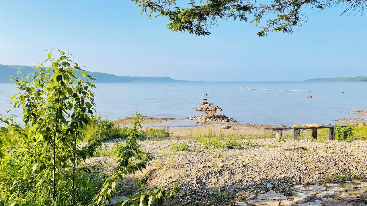 Photo of Others in Hope Bay