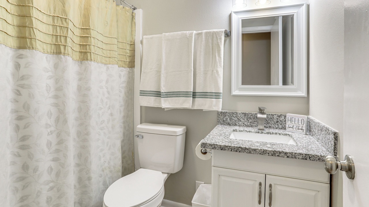 Photo of Bathroom in Highlands - Perkins