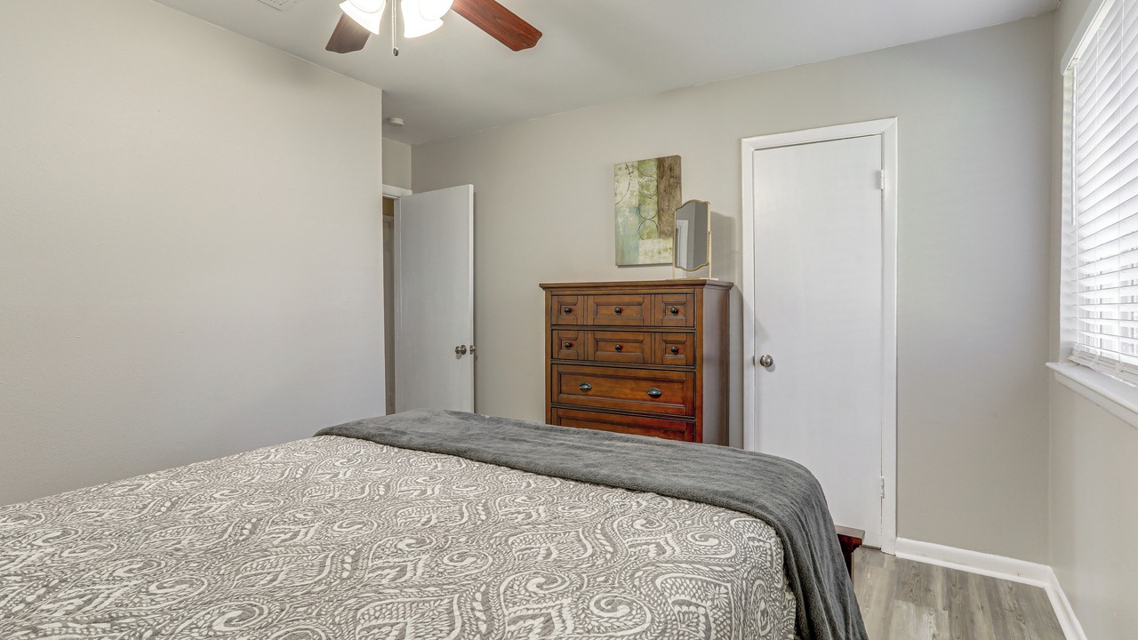 Photo of Bedroom in Highlands - Perkins