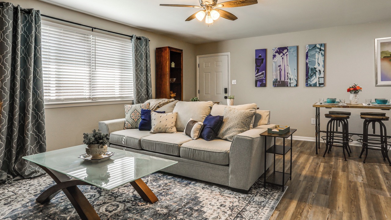 Photo of Livingroom in Highlands - Perkins