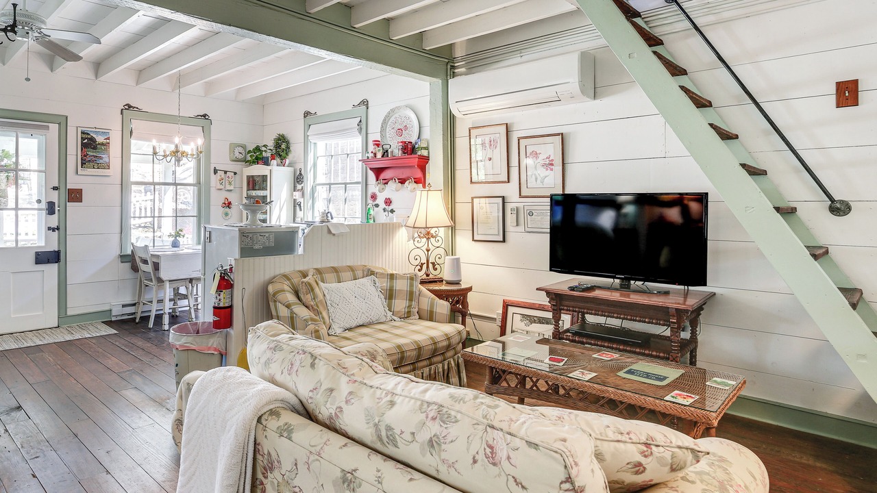 Photo of Bedroom in Augusta