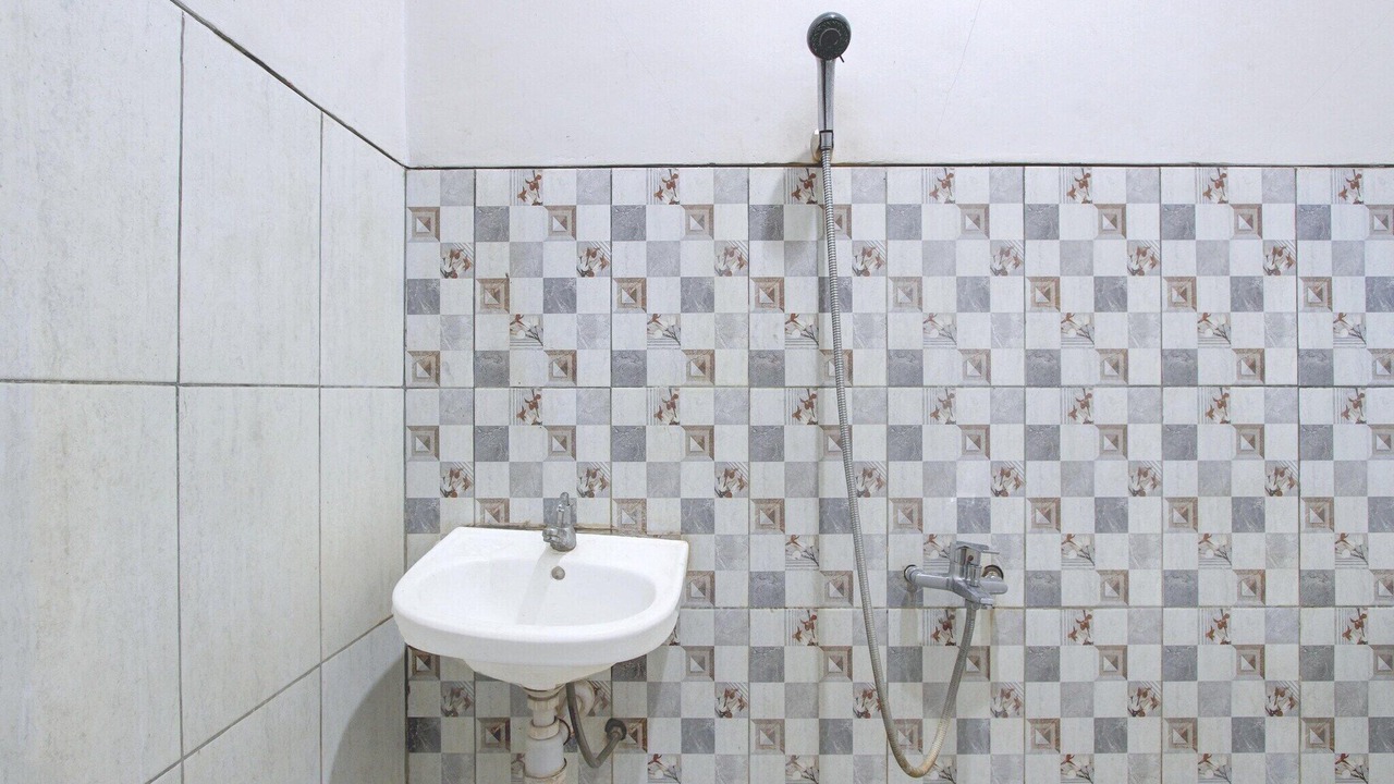 Photo of Bathroom in Central Yogyakarta