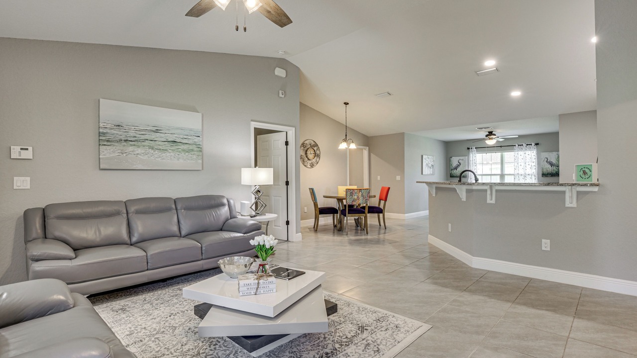 Photo of Livingroom in Summerfield