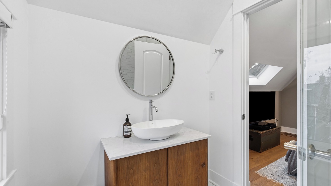 Photo of Bathroom in Roncesvalles Village