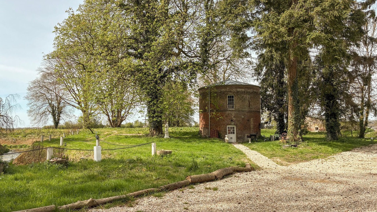 Photo of Others in Trepied
