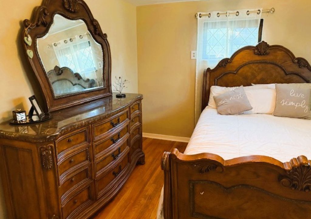 Photo of Bedroom in Pleasant Hills