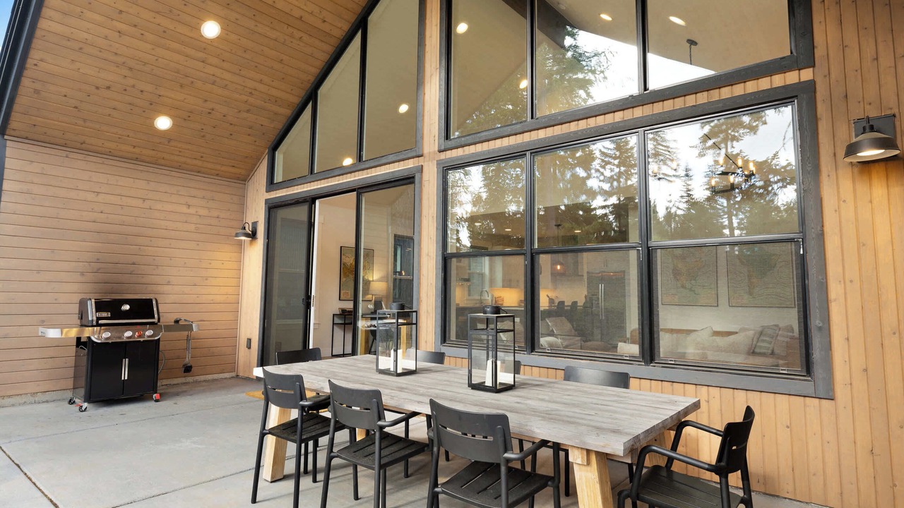 Photo of Outdoor in Roslyn