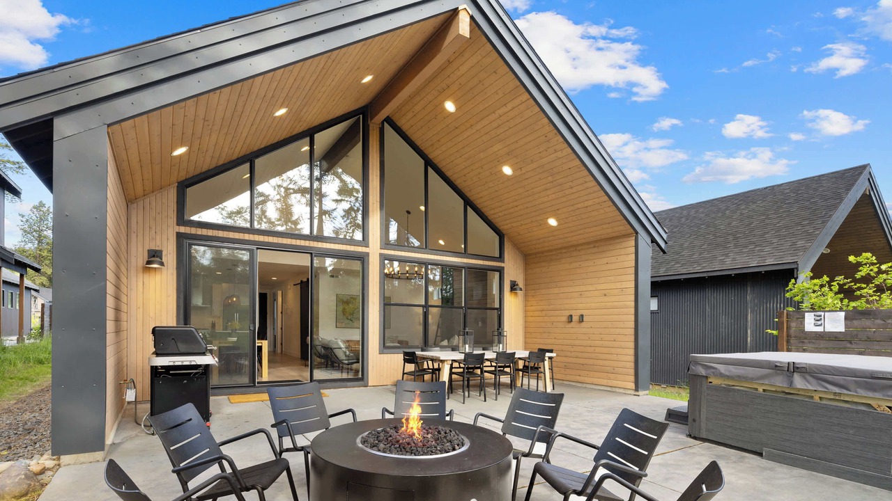 Photo of Outdoor in Roslyn