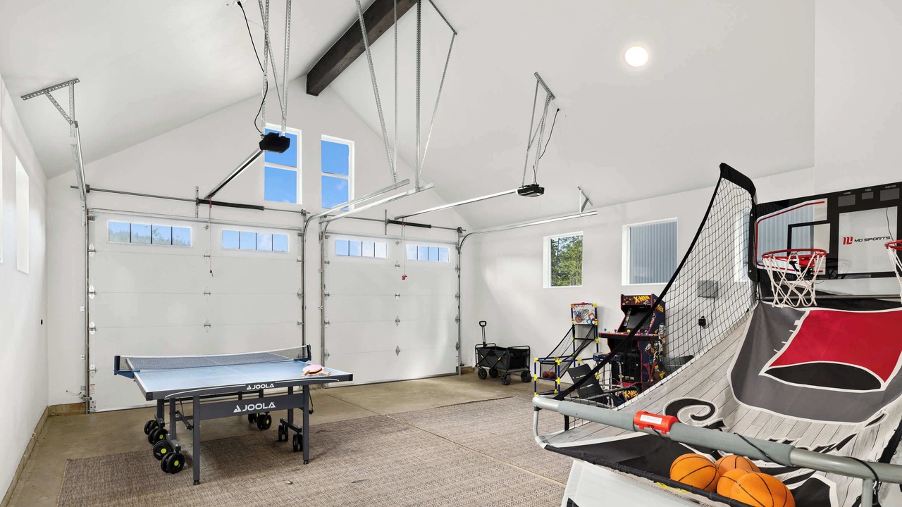 Photo of Bedroom in Roslyn
