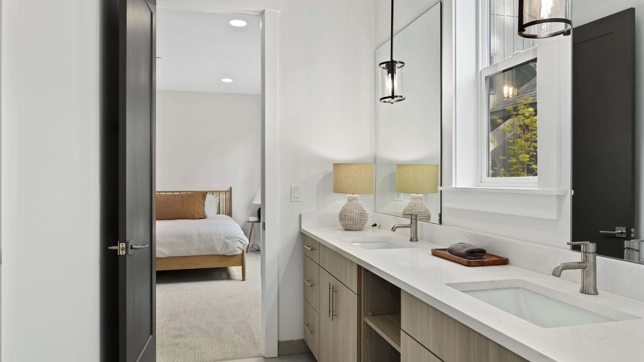 Photo of Bathroom in Roslyn