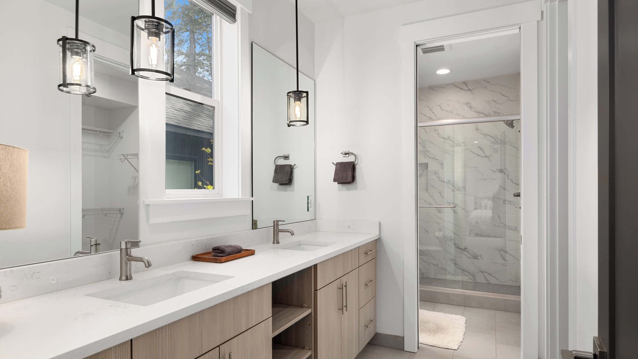 Photo of Bathroom in Roslyn