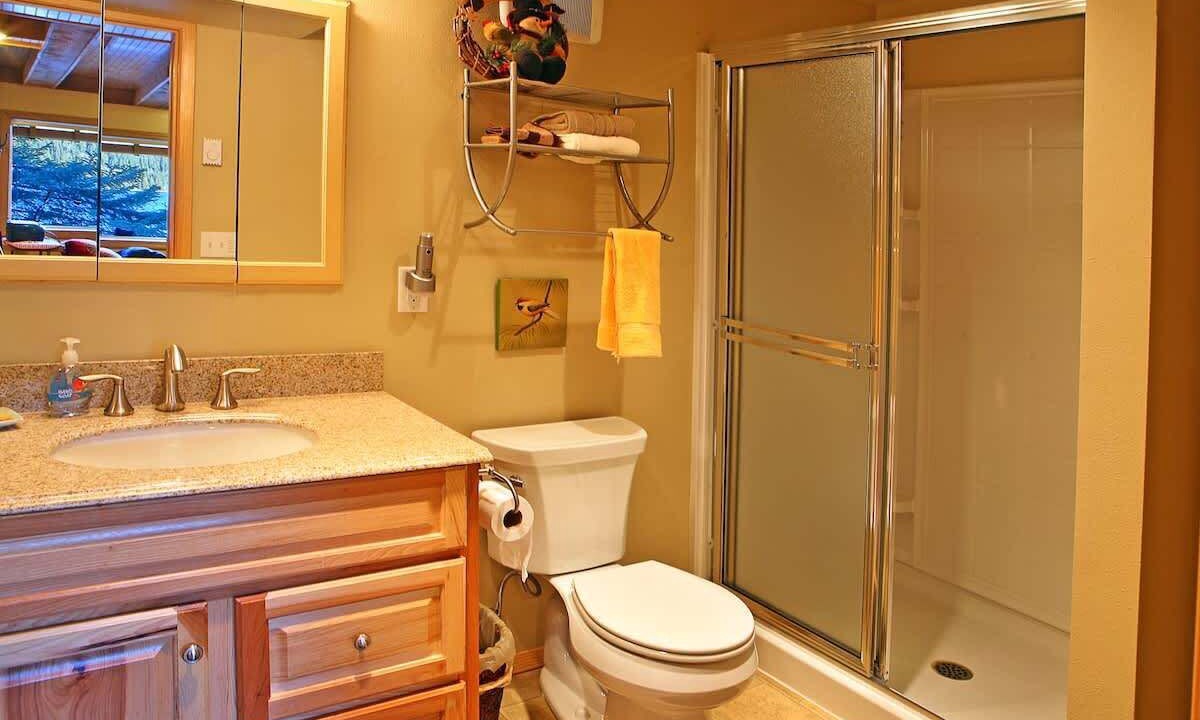 Photo of Bathroom in Leavenworth