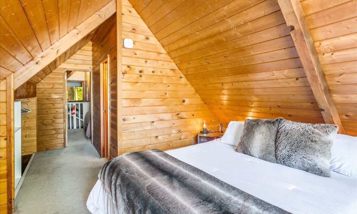 Photo of Bedroom in Greenwater