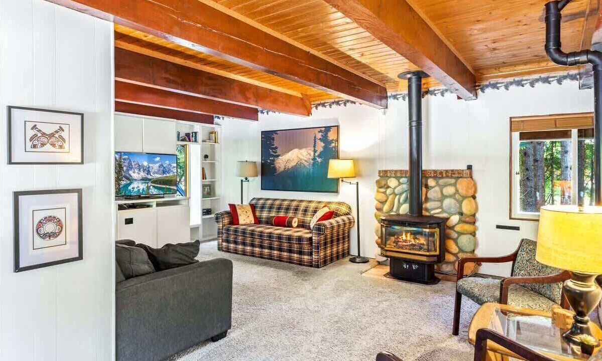 Photo of Livingroom in Greenwater