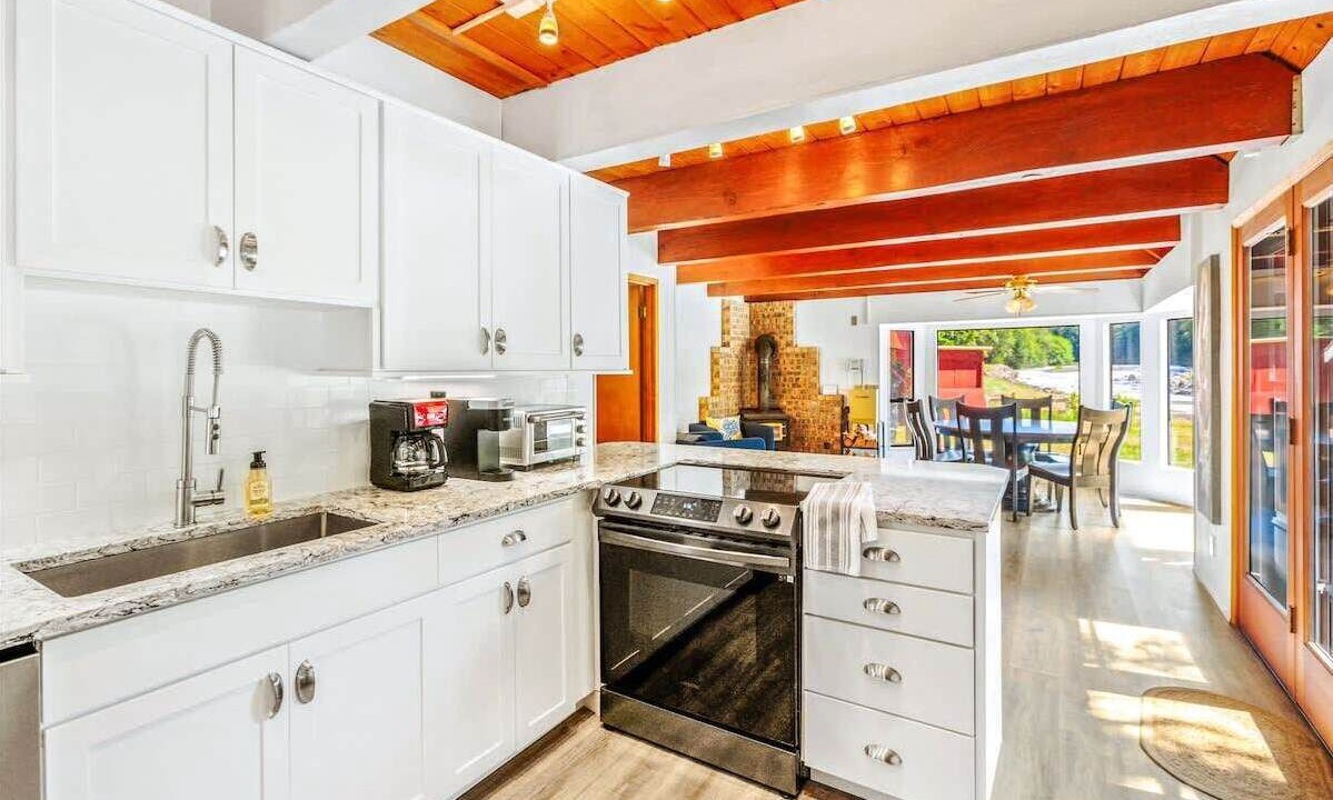 Photo of Kitchen in Greenwater