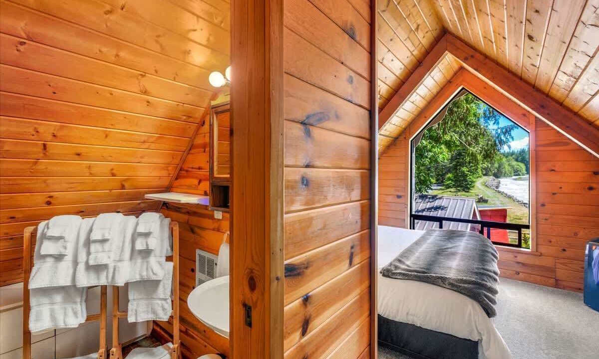 Photo of Bedroom in Greenwater