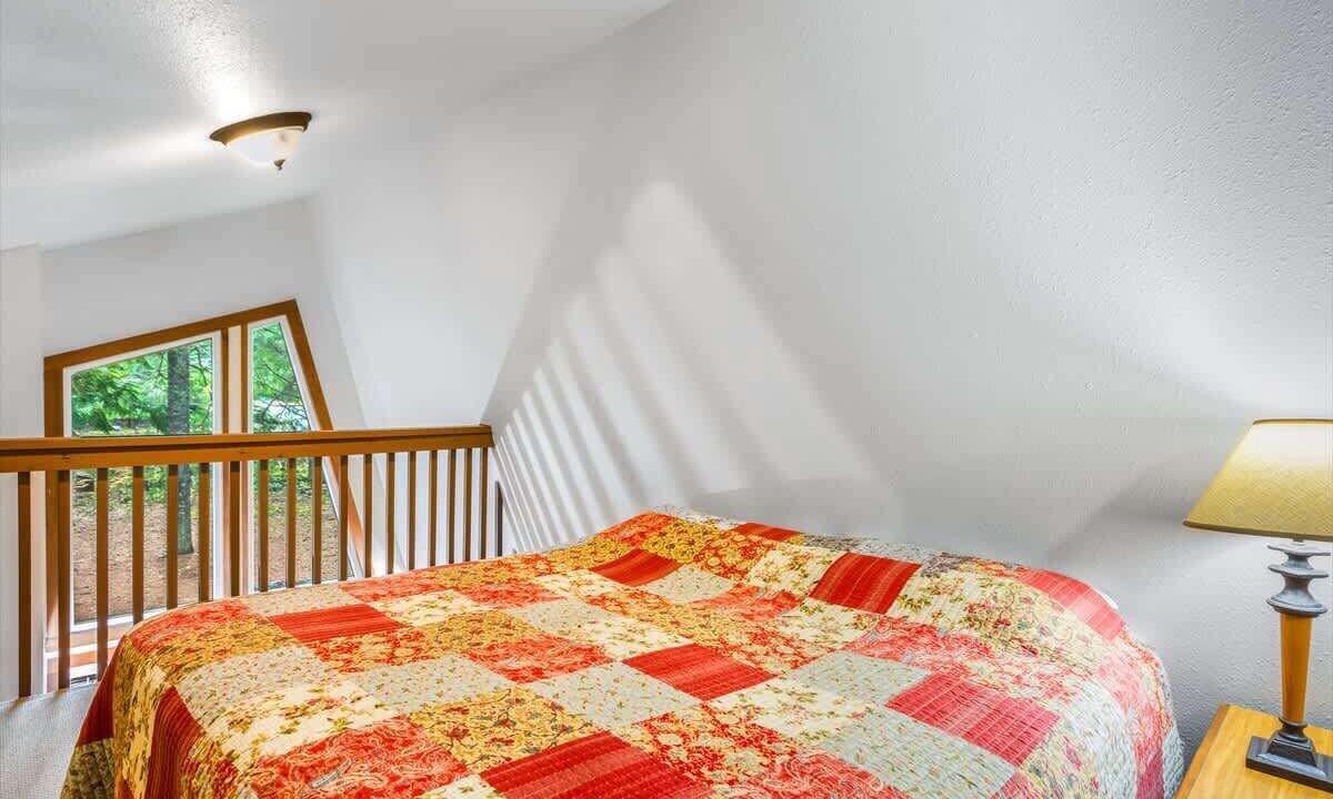Photo of Bedroom in Enumclaw
