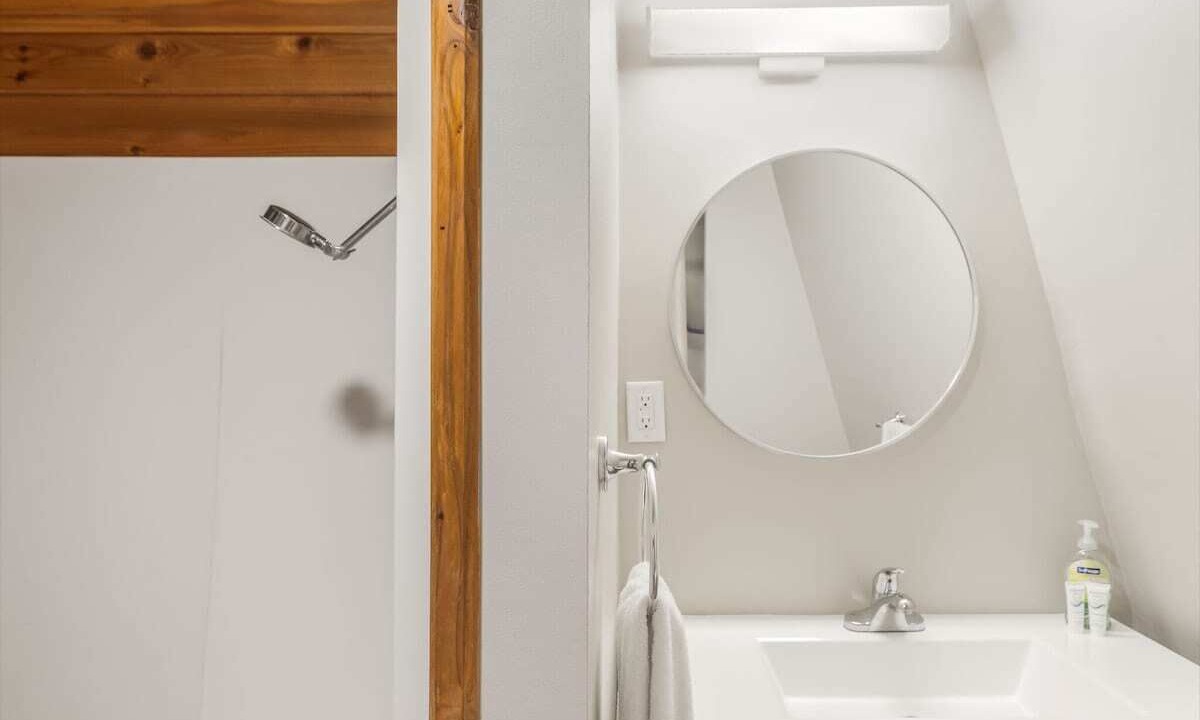 Photo of Bathroom in Enumclaw