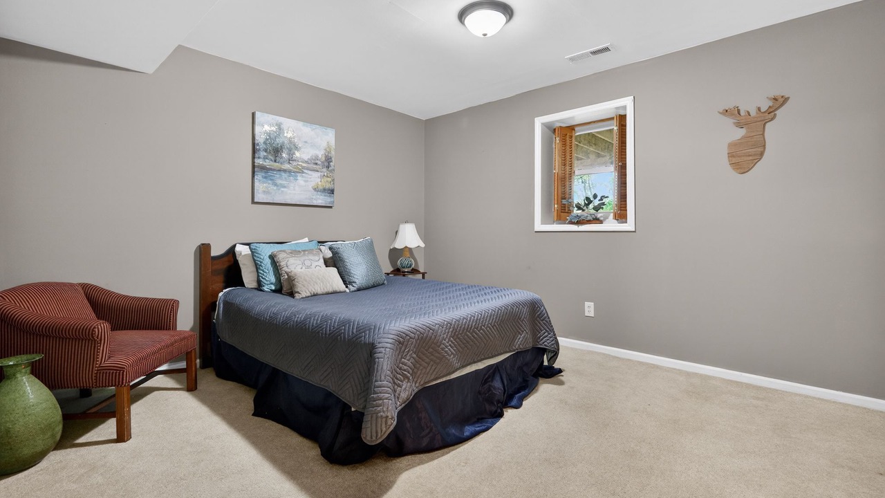 Photo of Bedroom in High Point