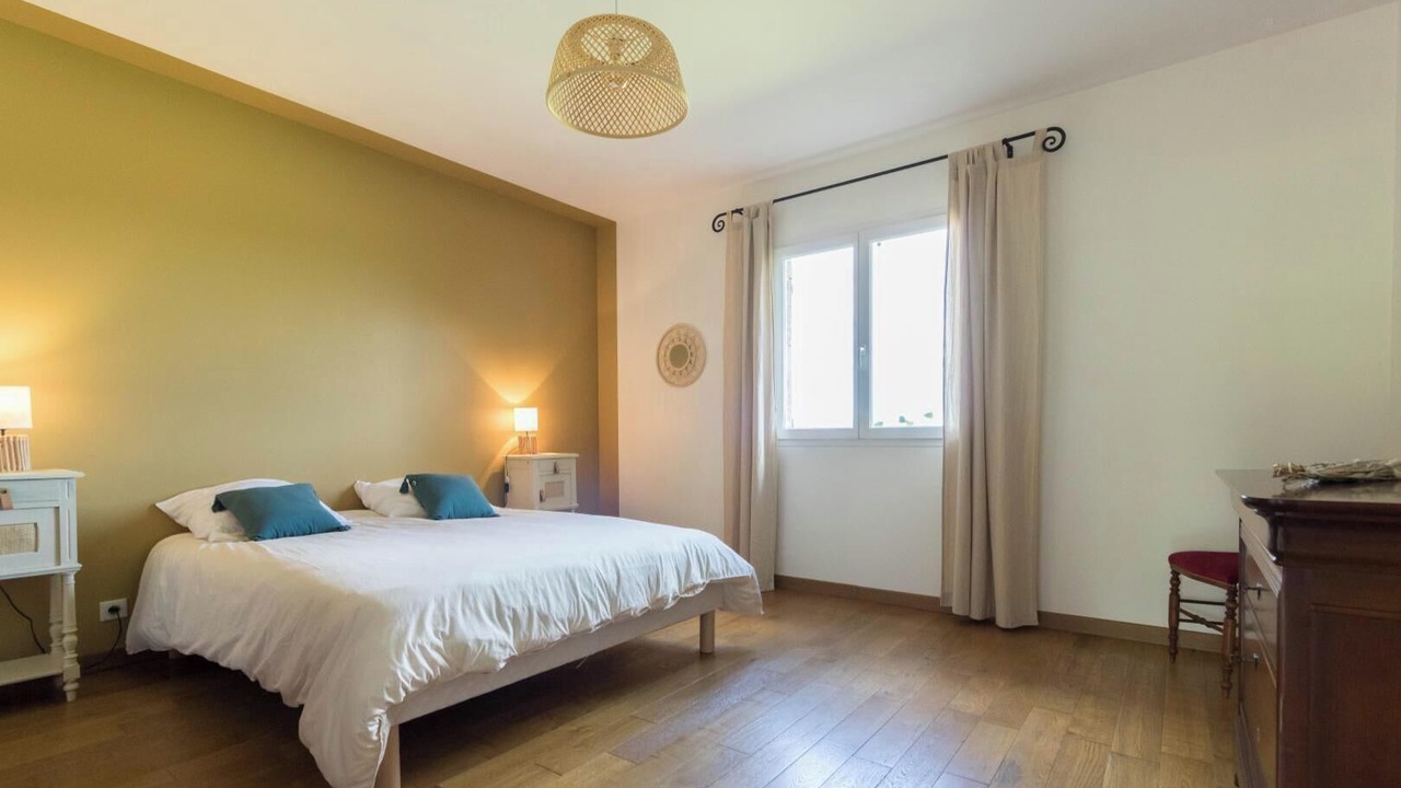 Photo of Bedroom in Vallesvilles