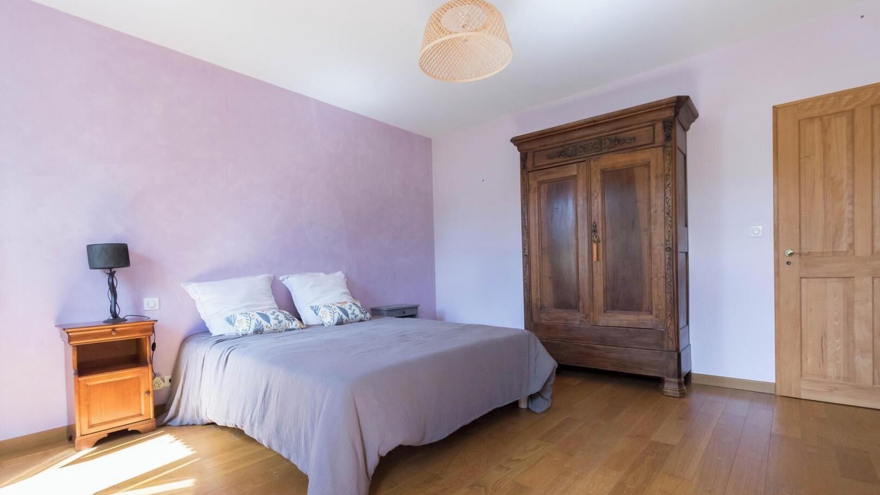 Photo of Bedroom in Vallesvilles