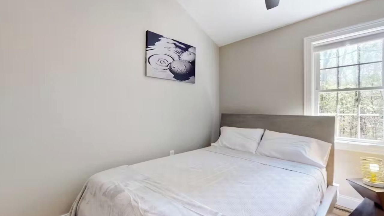 Photo of Bedroom in Tolland