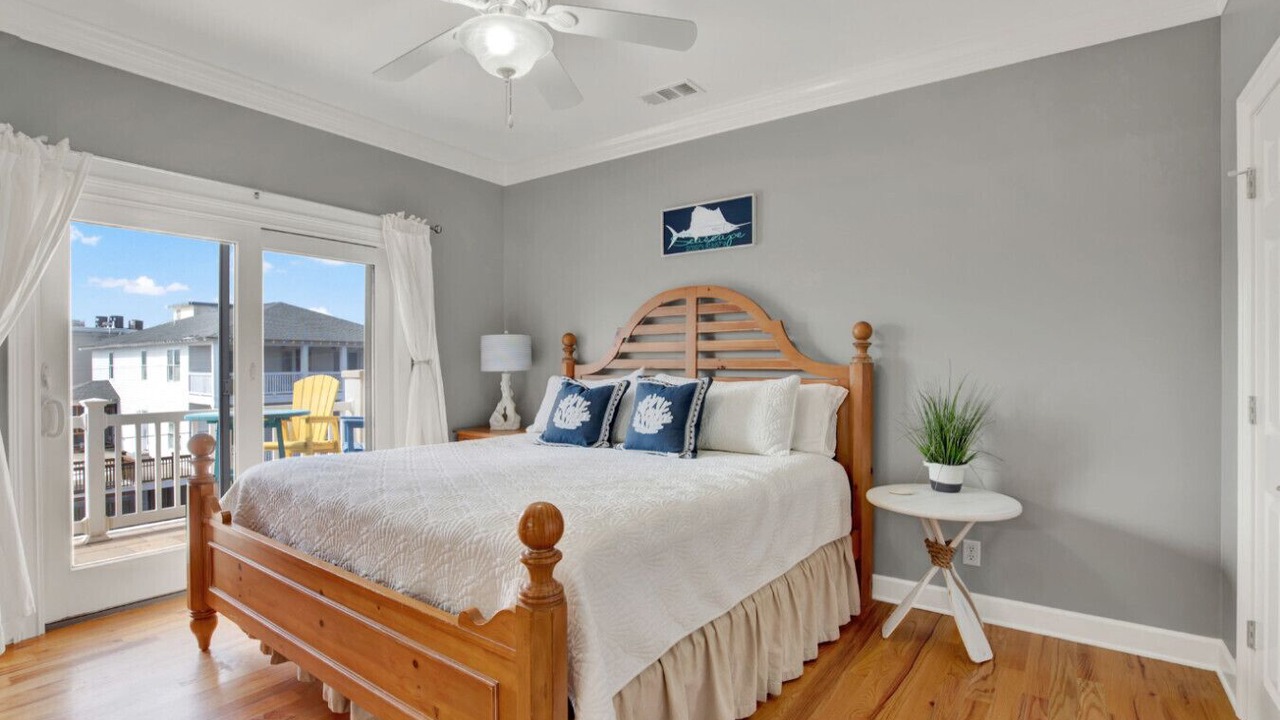 Photo of Bedroom in Tybee Island