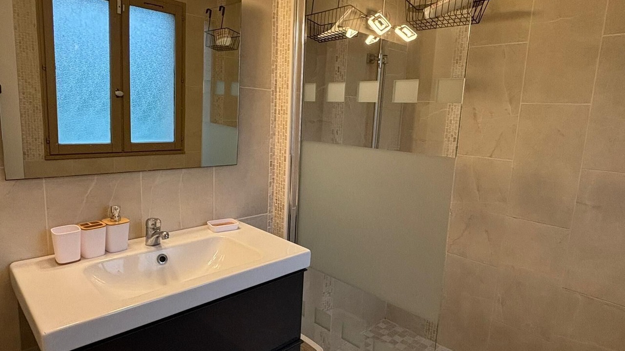 Photo of Bathroom in Grandvilliers