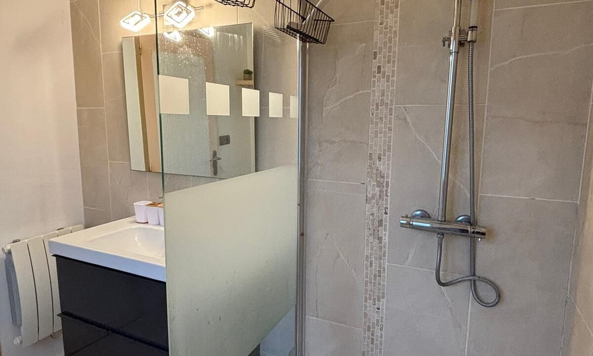 Photo of Bathroom in Grandvilliers