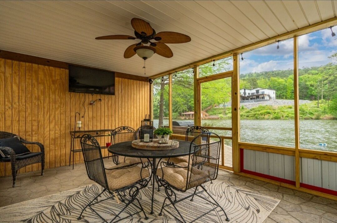 Photo of Outdoor in Piney