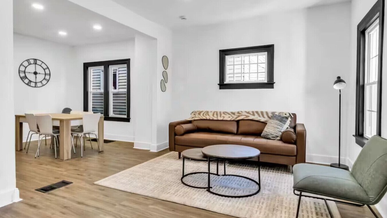Photo of Livingroom in Niagara Falls