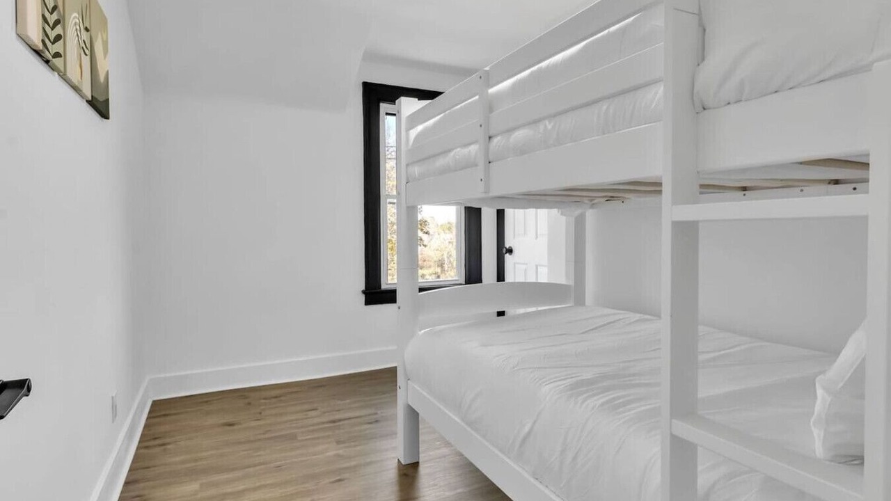 Photo of Bedroom in Niagara Falls