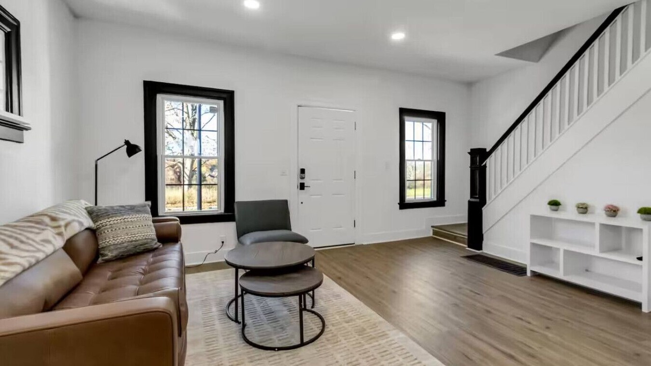 Photo of Livingroom in Niagara Falls